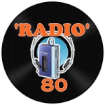 Logo da emissora Rádio R80 Curitiba