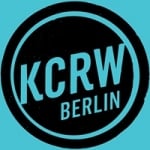 Logo da emissora KCRW Berlin 104.1 FM