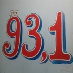 Logo da emissora Rádio Educativa da Vila 93.1 FM