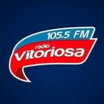 Logo da emissora Rádio Vitoriosa 105.5 FM