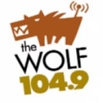 Logo da emissora Radio CFWF The Wolf 104.9 FM